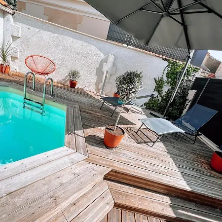 Duplex, Hyper-central - Piscine Privee - Garage Feriehus *