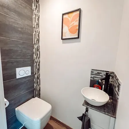 Duplex, Hyper-central - Piscine Privée - Garage * Bergerac