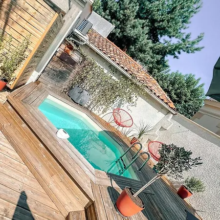 Duplex, Hyper-central - Piscine Privée - Garage *