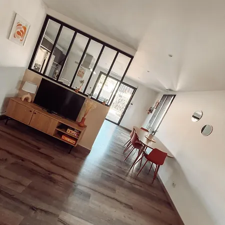 Duplex, Hyper-central - Piscine Privée - Garage Hébergement de vacances *