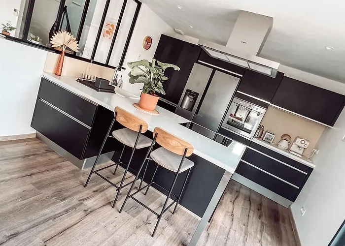 Duplex, Hyper-central - Piscine Privee - Garage * Bergerac