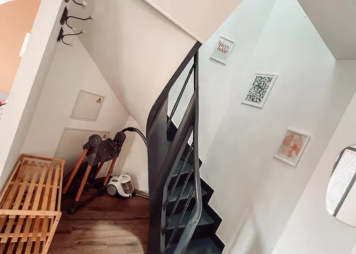 Semesterbostad Duplex, Hyper-central - Piscine Privee - Garage