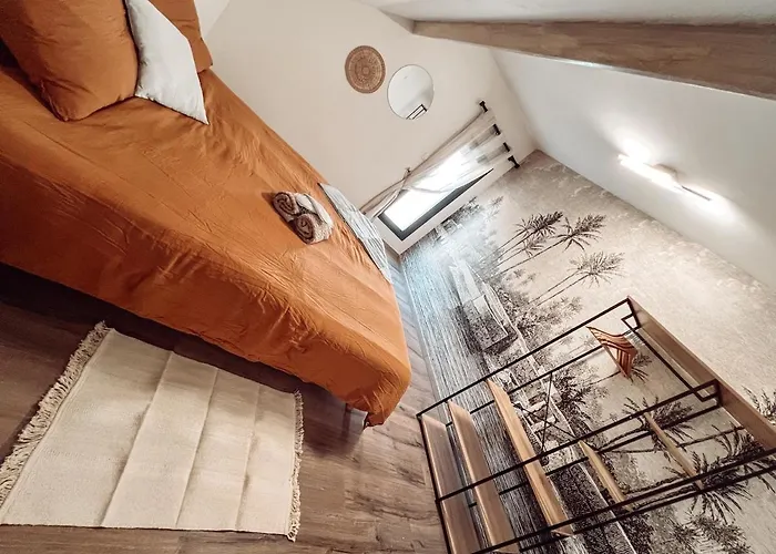 Duplex, Hyper-central - Piscine Privee - Garage