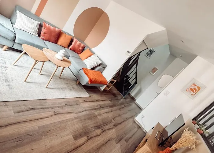 Duplex, Hyper-central - Piscine Privee - Garage Feriehus *