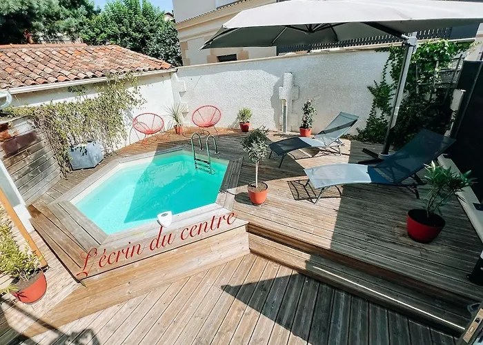 Feriehus Duplex, Hyper-central - Piscine Privee - Garage