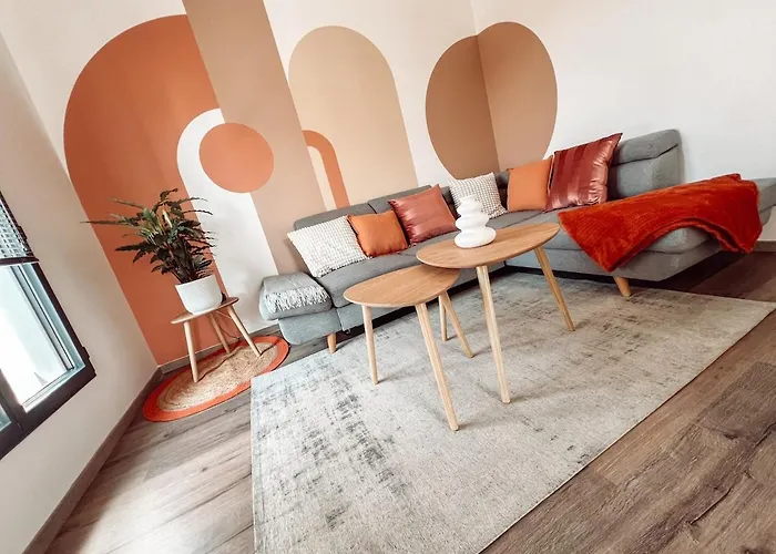 Feriehus Duplex, Hyper-central - Piscine Privee - Garage