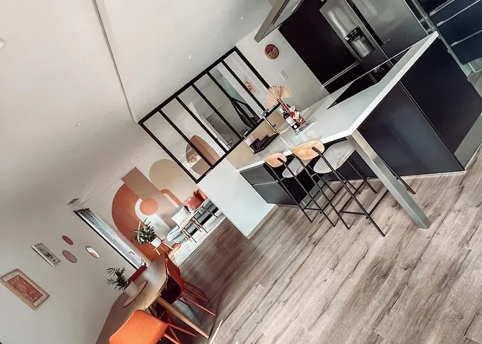 Feriehus Duplex, Hyper-central - Piscine Privee - Garage *